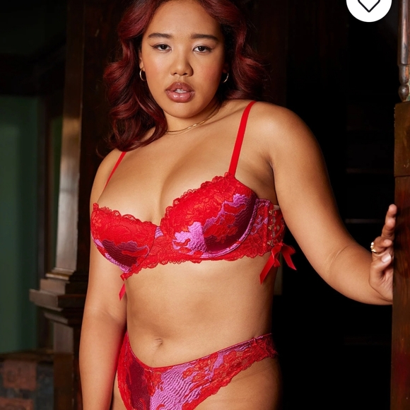 Savage X Fenty Other - NIP SavageXFenty Lace'd Up Padded Low Balconette Bra size 34DD in Red and Pink
